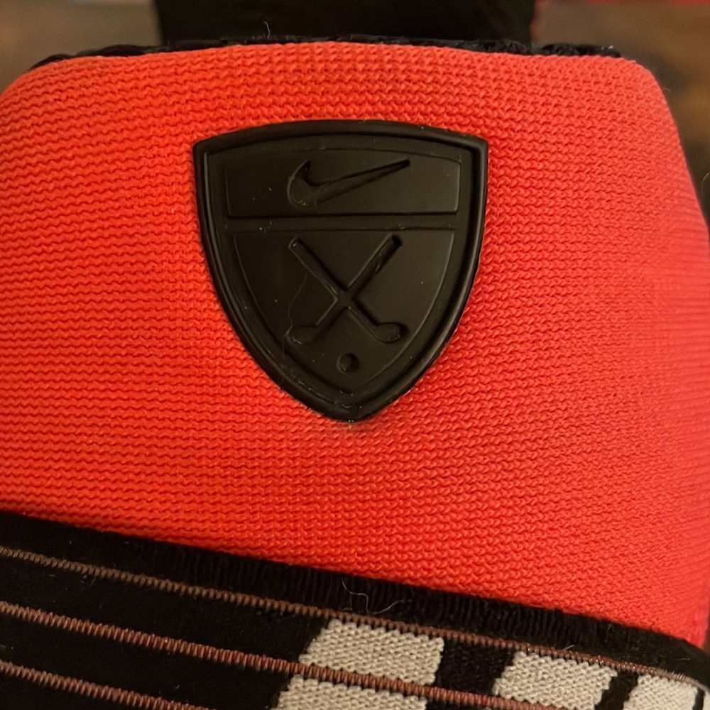 Nike Golf Shoes. Sz 11. Molded bottoms - Picture 3 of 6